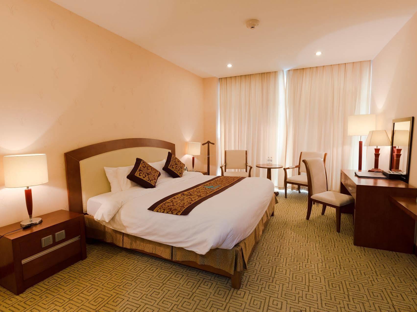 Lam Kinh Hotel Thanh Hoa Exterior photo